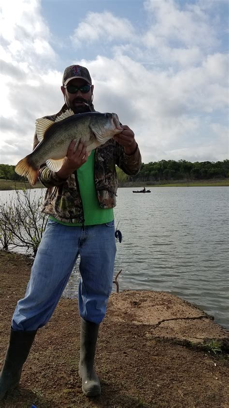 Fishing forums in texas - yes sir TroyKing and Herbert77060, - wade fishing and bank fishing spots that are good this time of year are paying off - just like clockwork, despite these late cold fronts. The 'Wind Witch' has been on a roller coaster this spring bringing in some atypical cold temperatures for this time of year in south Texas.